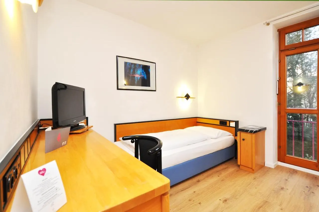Villa Waldperlach By Blattl Munich Hotel