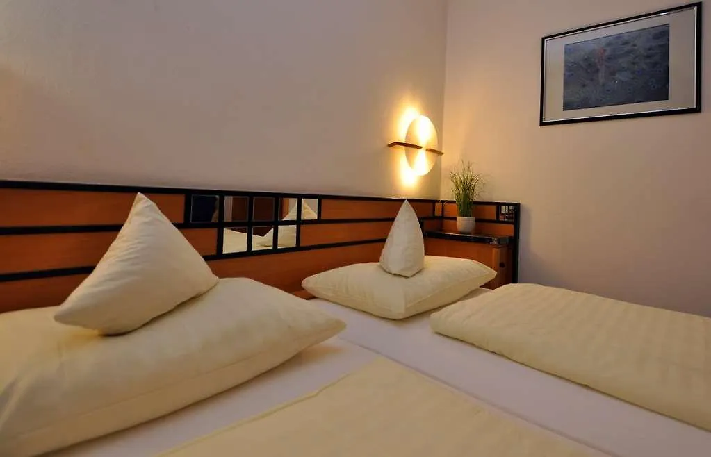 *** Hotel Villa Waldperlach By Blattl Munich Germany