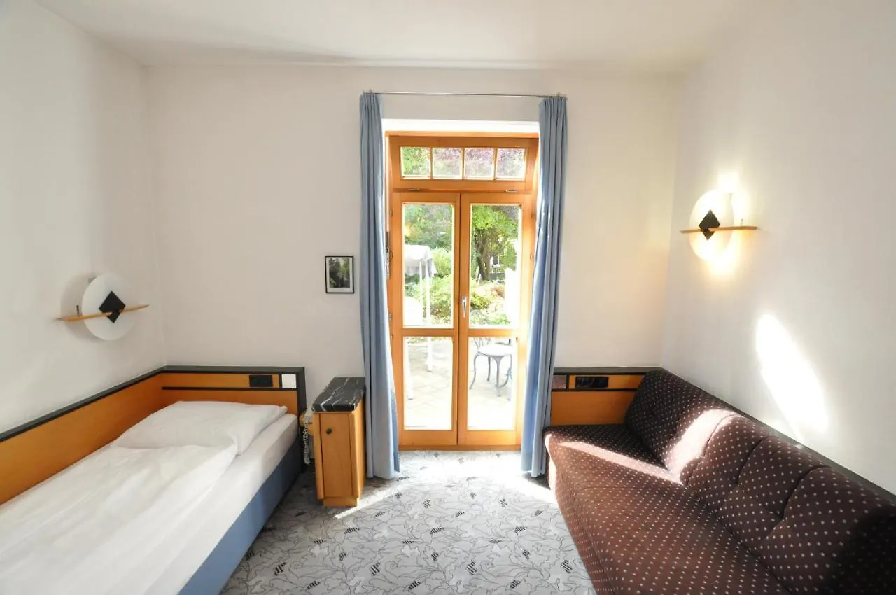 Hotel Villa Waldperlach By Blattl Munich