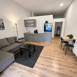 https://apartement-central-40qm-wi-fi-free-parking-calm-back-house-10b.dortmundhotels.net